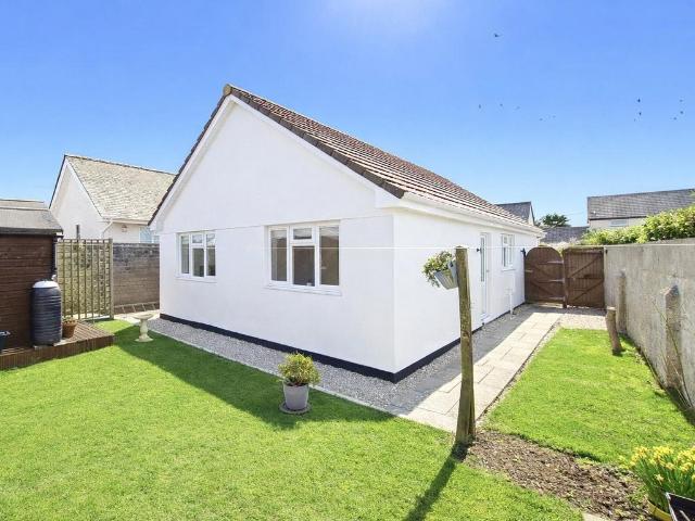 2 bedroom bungalow for sale