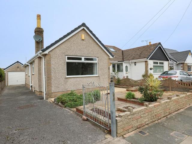 2 bedroom bungalow for sale