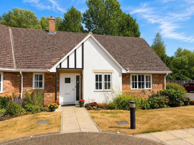 2 bedroom bungalow for sale