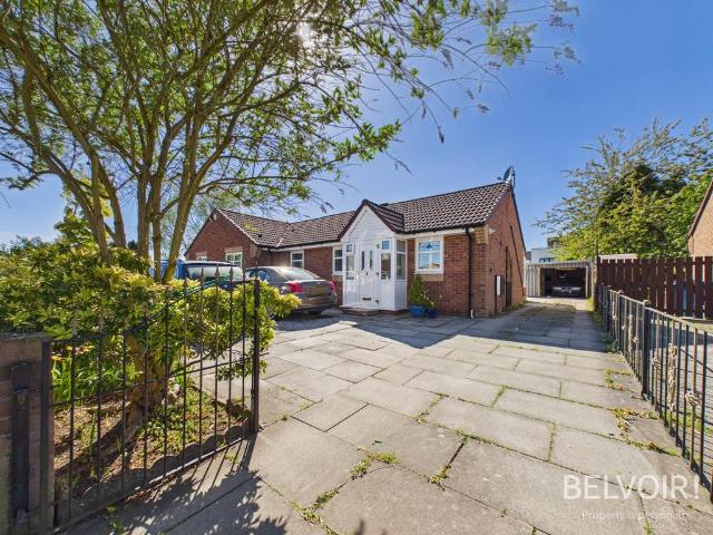 2 bedroom bungalow for sale