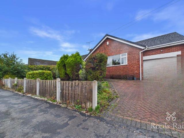 2 bedroom bungalow for sale