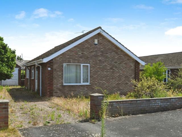2 bedroom bungalow for sale