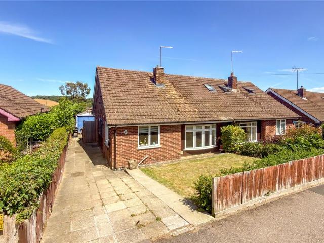 2 bedroom bungalow for sale