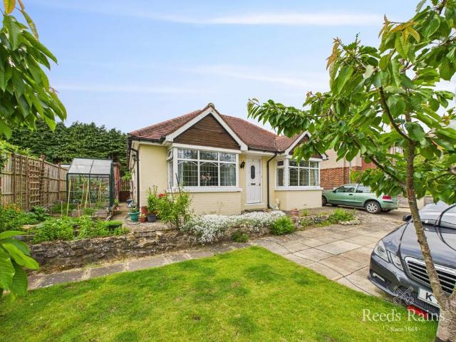 2 bedroom bungalow for sale
