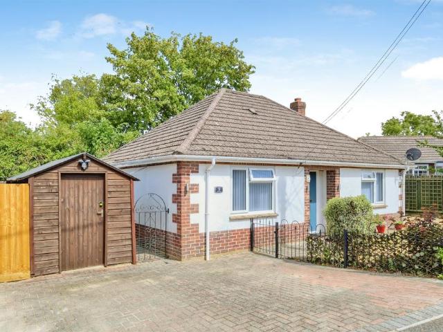 2 bedroom bungalow for sale