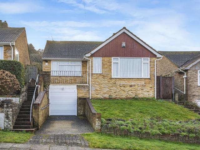 2 bedroom bungalow for sale