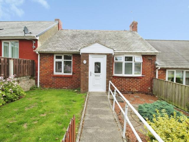 2 bedroom bungalow for sale