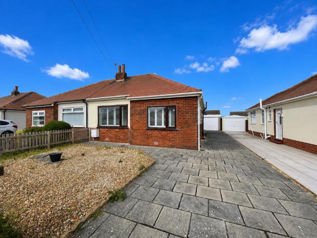 2 bedroom bungalow for sale