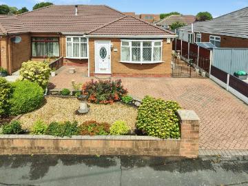 2 bedroom bungalow for sale