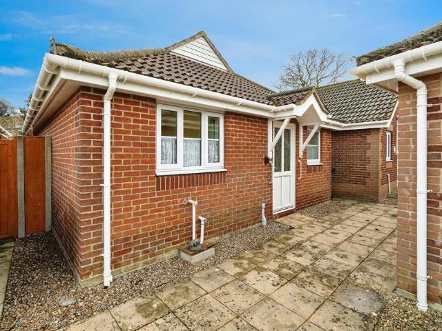 1 bedroom bungalow for sale