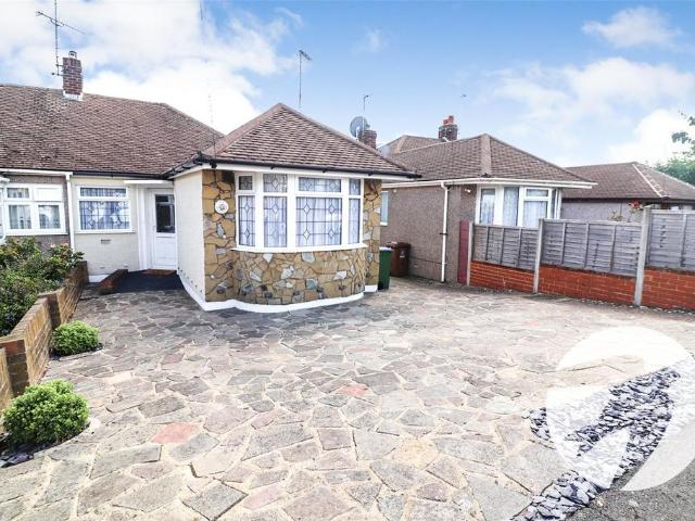 2 bedroom bungalow for sale