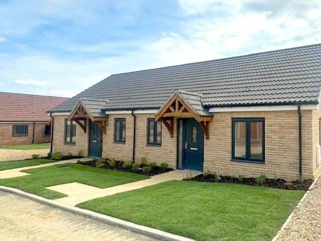 2 bedroom bungalow for sale