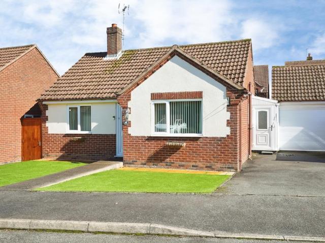 2 bedroom bungalow for sale