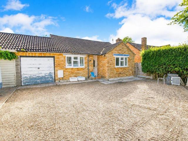 2 bedroom bungalow for sale