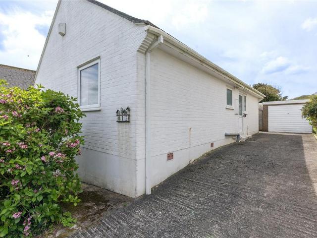 2 bedroom bungalow for sale