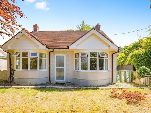 2 bedroom bungalow for sale