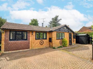 2 bedroom bungalow for sale