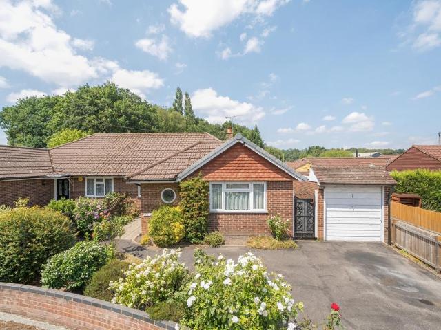 2 bedroom bungalow for sale