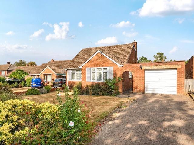 2 bedroom bungalow for sale