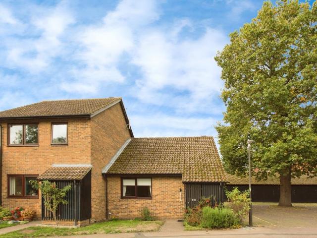 2 bedroom bungalow for sale