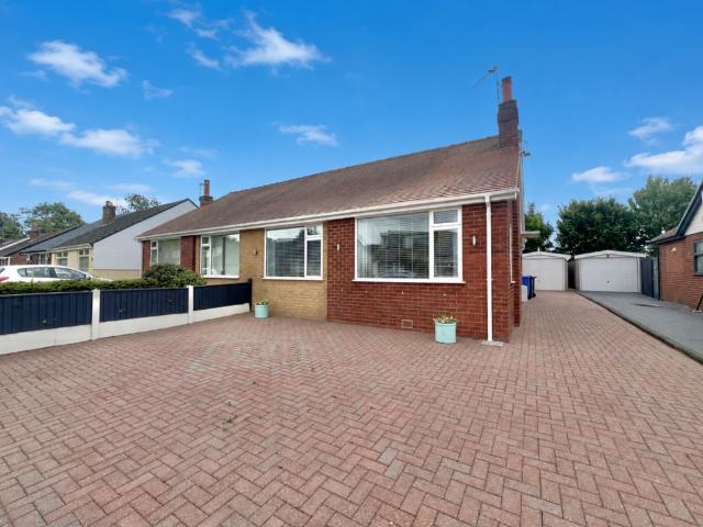 2 bedroom bungalow for sale