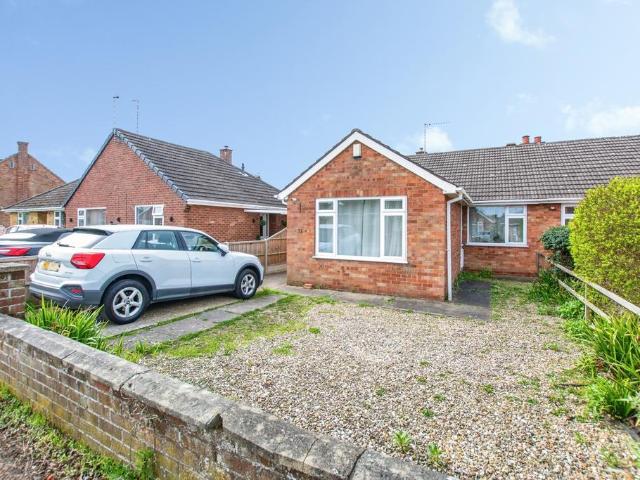 2 bedroom bungalow for sale