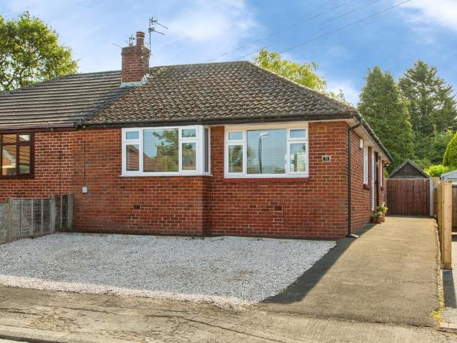 2 bedroom bungalow for sale