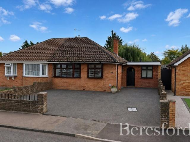 2 bedroom bungalow for sale