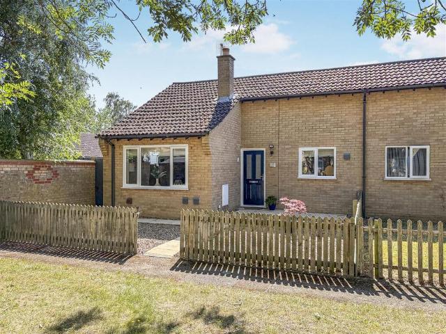 2 bedroom bungalow for sale