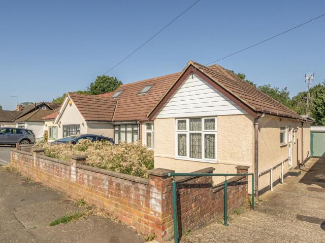 2 bedroom bungalow for sale