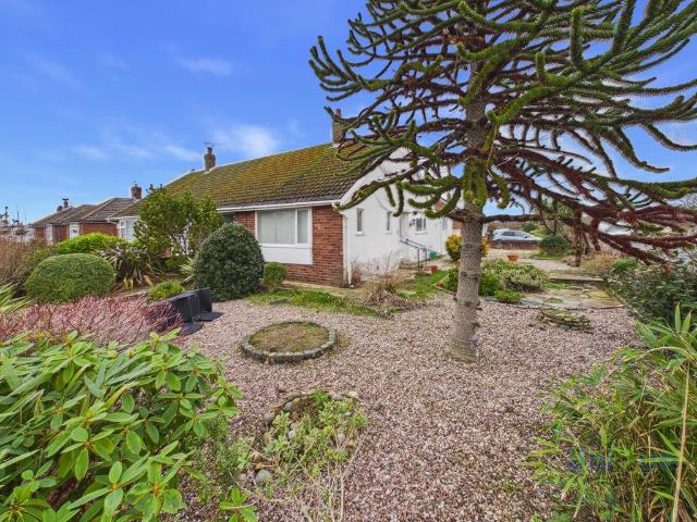 2 bedroom bungalow for sale