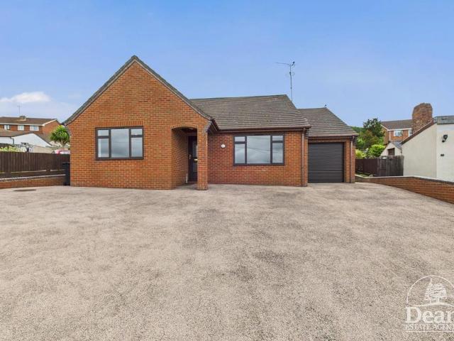 2 bedroom bungalow for sale