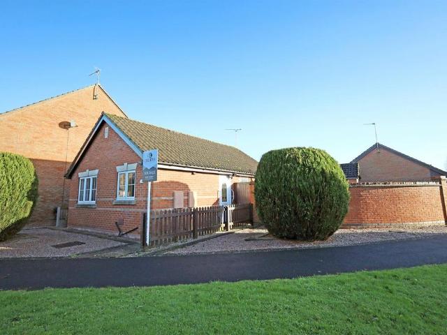 2 bedroom bungalow for sale