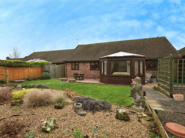 2 bedroom bungalow for sale