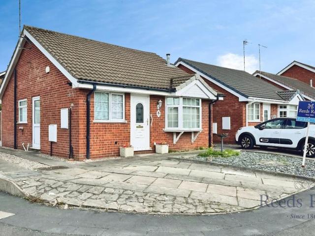 2 bedroom bungalow for sale