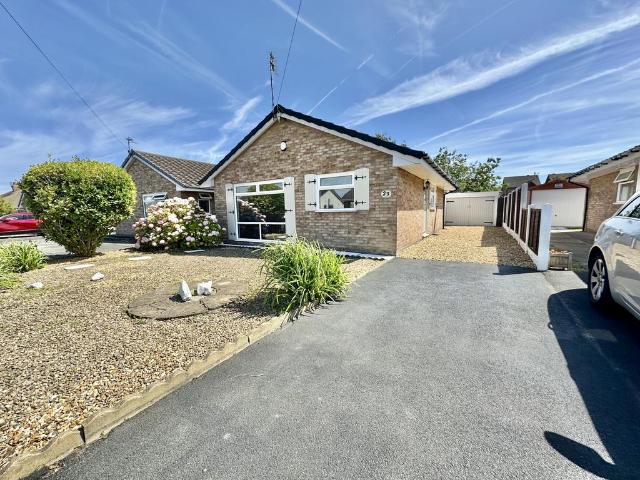 2 bedroom bungalow for sale