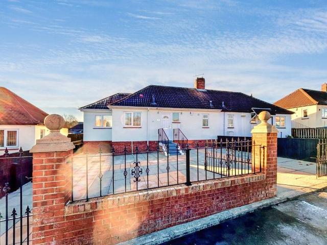 2 bedroom bungalow for sale