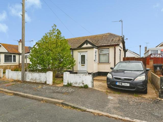 2 bedroom bungalow for sale