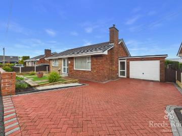 2 bedroom bungalow for sale