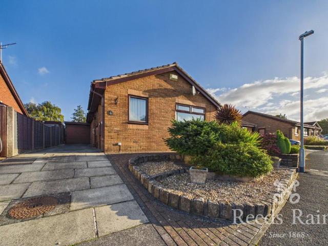2 bedroom bungalow for sale