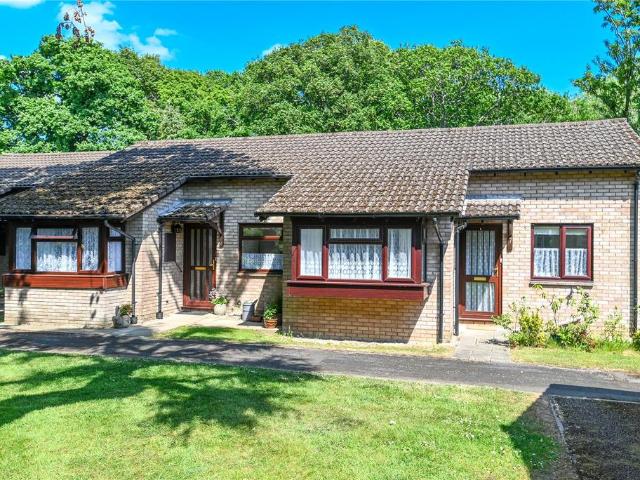 2 bedroom bungalow for sale