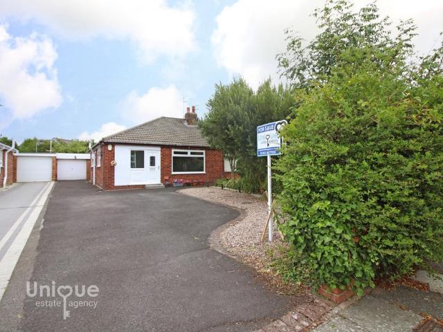 2 bedroom bungalow for sale