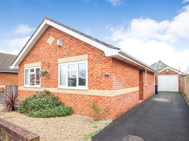2 bedroom bungalow for sale