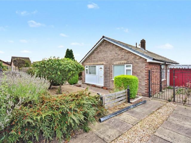 2 bedroom bungalow for sale