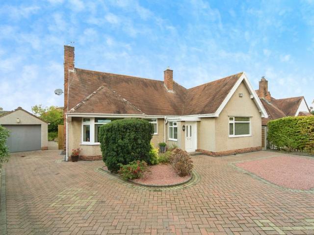 2 bedroom bungalow for sale