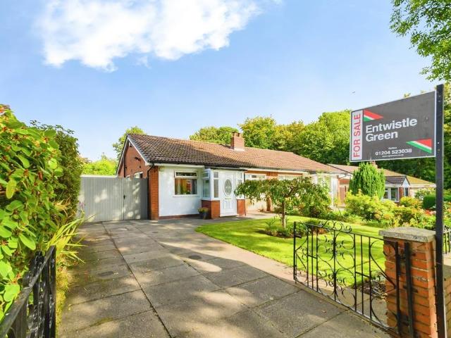 2 bedroom bungalow for sale
