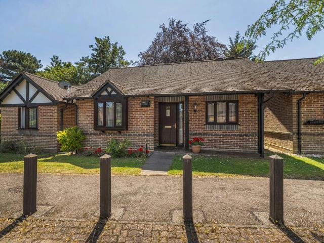 2 bedroom bungalow for sale