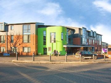 2 bedroom flat for sale
