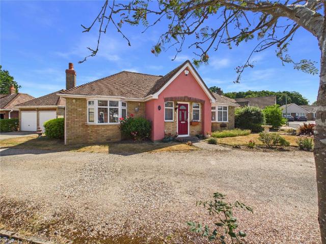 2 bedroom bungalow for sale
