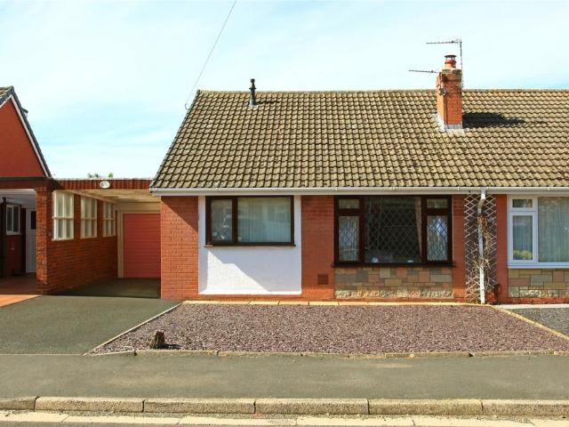 2 bedroom bungalow for sale